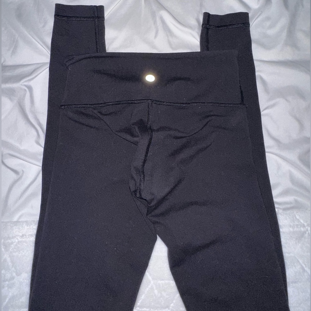 Black lululemon leggings!